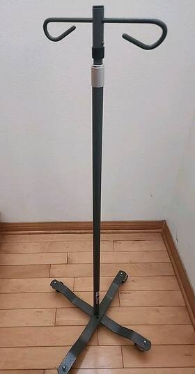 13033sv Drive 1330sv Medical Roll Around Removable Top Iv Pole 2 Hook Silver