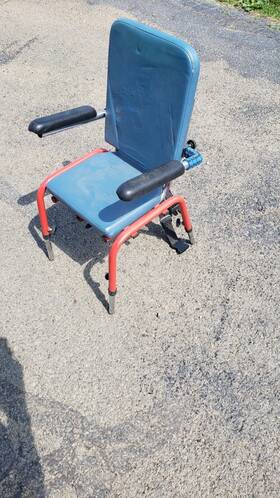 Fc-2000n Drive Medical Student Chair First Class School Small Red Fc 2000n Loc22