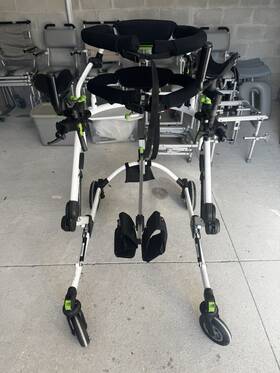 Grillo-5 Ormesa 107096u Movement Trainer Adjustable Height 4 Wheels Size 5 White/black/