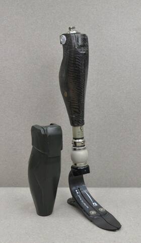 3b5-x3 Otto Bock Ottobock Genium X3 Bionic Prosthetic Knee 3b5 With Axon 2r19 And Vari-flex Xc Rotate
