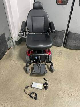 P03050464 Pride Mobility 642896627178 J6 Va With Charger Good Condition Tested In Store Pic