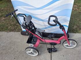 X320 Rifton Tricycle Special Needs Trikke 3 Wheel Small Mag Wheels