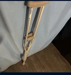 Cardinal Health Push Button Axillary Crutch, Adult 5 -2 -10. Fixed Price $15.00.