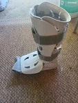 Aircast Fp Walker Medium 01P-M Walking Boot Brace Adult Pump Bulb. Fixed Price $25.00.