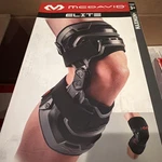 Mcdavid Elite Bio Logix Knee Brace Level 3+ Size Medium Right 13-14. Fixed Price $99.99.