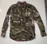 Buck Commander Realtree MAX-1 Men Small Reversible Snap Down Camo/plaid Shirt. Fixed Price $35.00.
